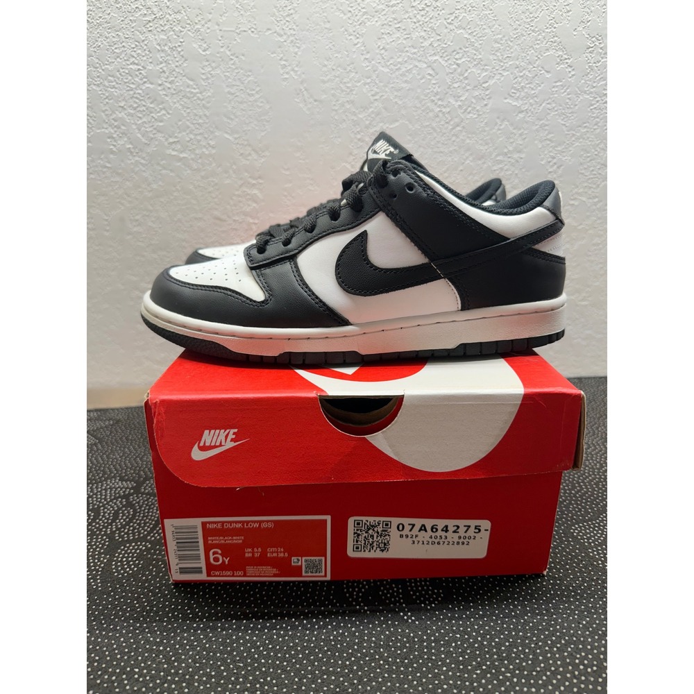 Nike Dunk Low GS Panda White Black CW1590-100 Size 6Y 7.5W